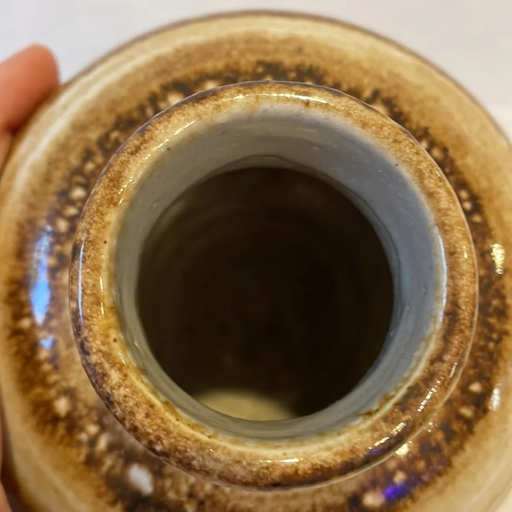 Mid-Century Modern Zaalberg Pottery Holland Small Earthenware Neutral Vase - Picture 8 of 9
